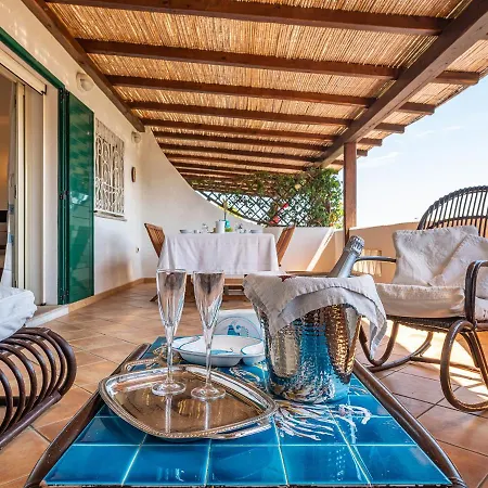 Casa de Férias Relais Baia Di Nelson