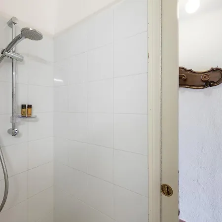 Relais Baia Di Nelson * 포르토 라파엘