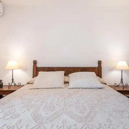 Holiday home Relais Baia Di Nelson